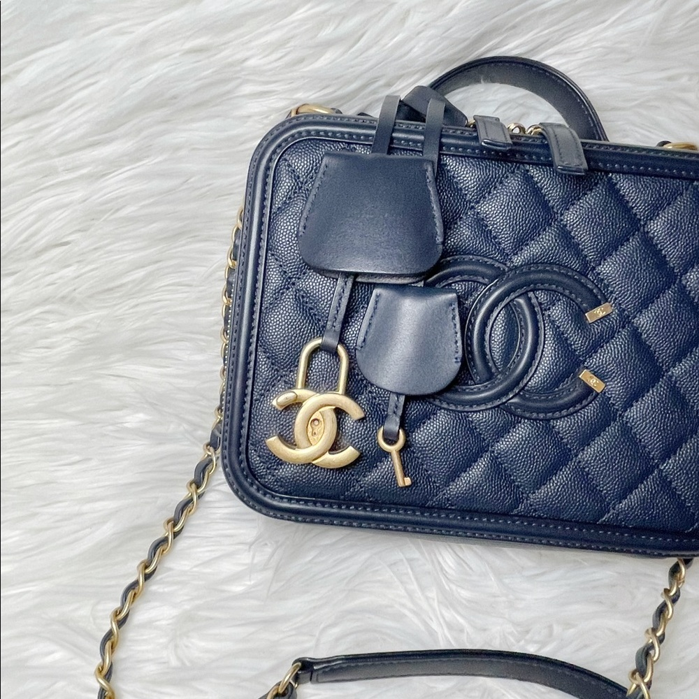 CHANEL filigree vanity case medium navy blue